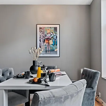 Modern Apartment In The Heart Of Bergen Exterior photo